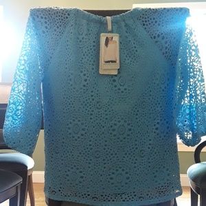NWT Leo & Nicole light blue crochet top size Small